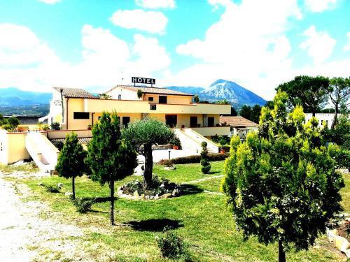 Hotel Vittoria เบเนเวนโต ภายนอก รูปภาพ